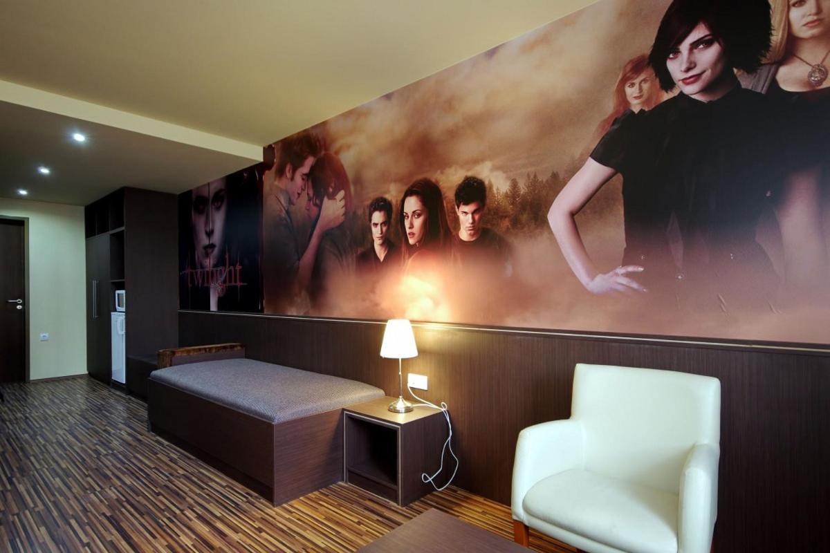 Corvin Apartman Gyula Exterior foto